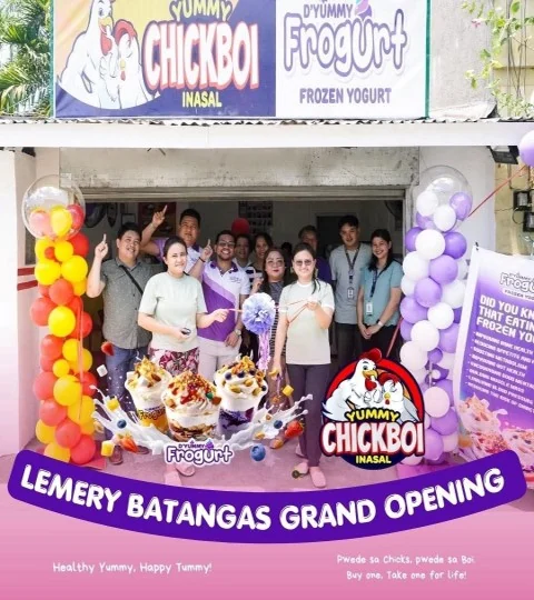 D'Yummy Frogurt team at the Lemery Batangas opening
